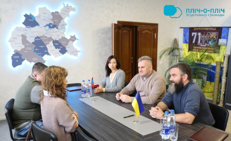 Під знаком солідарності: Дніпрорудне та Бар уклали Меморандум про співпрацю Під знаком солідарності: Дніпрорудне та Бар уклали Меморандум про співпрацю