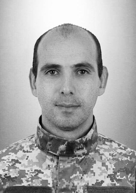 Щоденно о 9 годині – загальнонаціональна хвилина мовчання. Зупиніться, де б ви не були Щоденно о 9 годині – загальнонаціональна хвилина мовчання. Зупиніться, де б ви не були