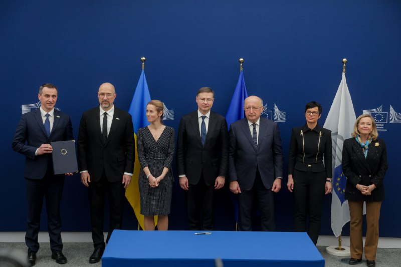 🇺🇦🇪🇺 Україна посилює співпрацю з ЄС у сферах космосу та медицини. Відповідні угоди були підписані у Брюсселі. 🇺🇦🇪🇺 Україна посилює співпрацю з ЄС у сферах космосу та медицини. Відповідні угоди були підписані у Брюсселі.