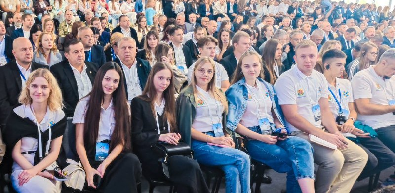 Продовжуємо роботу на саміті C8 — Карпатської вісімки.
Під час другого дня учасники заходу — представники... Продовжуємо роботу на саміті C8 — Карпатської вісімки.
Під час другого дня учасники заходу — представники...