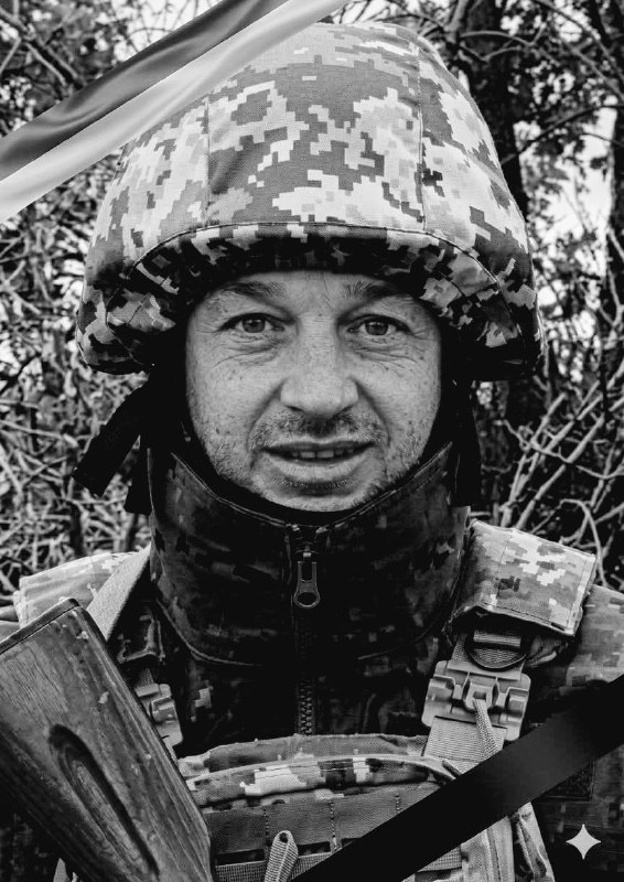 Щоденно о 9 годині – загальнонаціональна хвилина мовчання. Зупиніться, де б ви не були Щоденно о 9 годині – загальнонаціональна хвилина мовчання. Зупиніться, де б ви не були