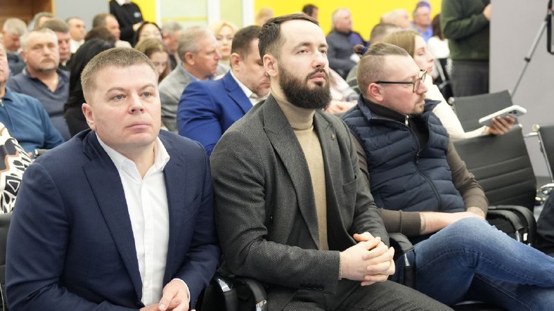 Сучасна освіта - це фундамент того, якою буде Україна через десять чи двадцять років. Сучасна освіта - це фундамент того, якою буде Україна через десять чи двадцять років.