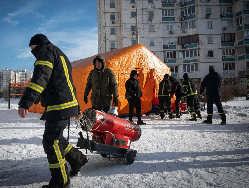 Перевірили роботу пунктів незламності на лівому березі Києва та у Київській області Перевірили роботу пунктів незламності на лівому березі Києва та у Київській області