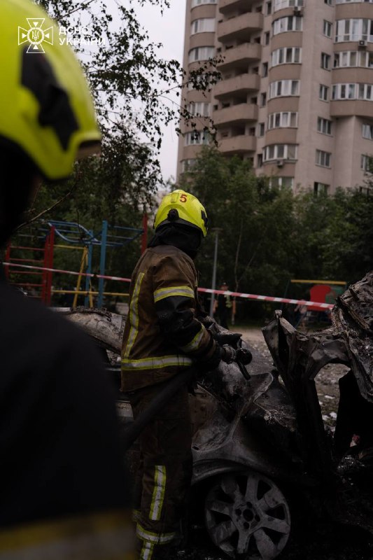 Цієї ночі Київ був під масованим російським ударом. Росія випустила 68 ракет і ще 351 ударний дрон Цієї ночі Київ був під масованим російським ударом. Росія випустила 68 ракет і ще 351 ударний дрон