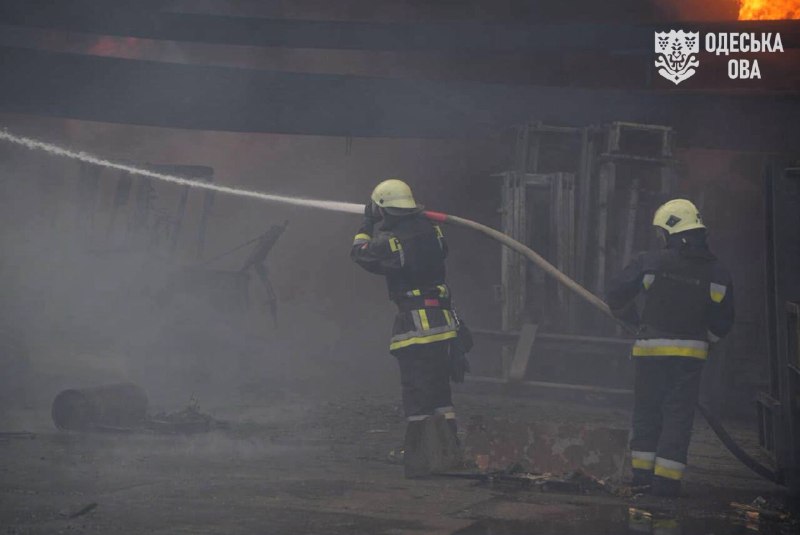 ❗️До 6 людей збільшилася кількість постраждалих внаслідок ворожої атаки на цивільне підприємство ❗️До 6 людей збільшилася кількість постраждалих внаслідок ворожої атаки на цивільне підприємство
