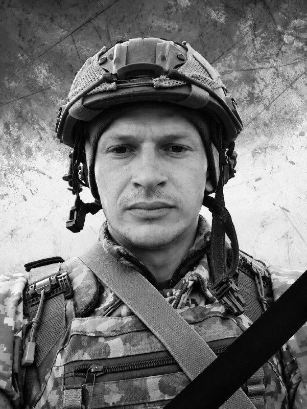 Щоденно о 9 годині – загальнонаціональна хвилина мовчання. Зупиніться, де б ви не були Щоденно о 9 годині – загальнонаціональна хвилина мовчання. Зупиніться, де б ви не були