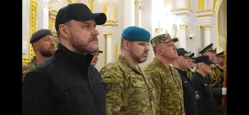 Президент України Володимир Зеленський відзначив державними нагородами наших воїнів серед яких морськи піхотинці ВМС Президент України Володимир Зеленський відзначив державними нагородами наших воїнів серед яких морськи піхотинці ВМС