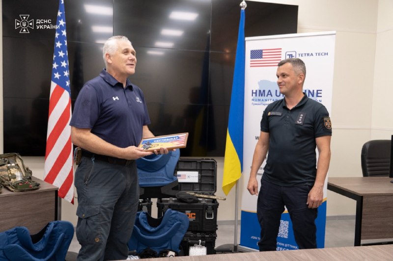 В Офісі протимінної діяльності ДСНС України відбулася зустріч із представниками компанії Tetra Tech 🤝 В Офісі протимінної діяльності ДСНС України відбулася зустріч із представниками компанії Tetra Tech 🤝