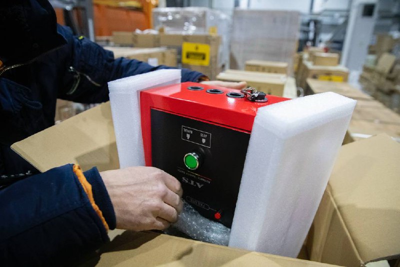 До Києва надійшла перша партія (майже 60 генераторів) від мерії та громади Варшави До Києва надійшла перша партія (майже 60 генераторів) від мерії та громади Варшави