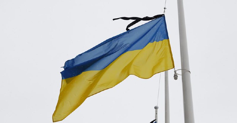 Завтра, 18 червня, на Житомирщині оголошено День жалоби на знак вшанування пам’яті жертв масованих атак ворога на столицю та інші українські міста Завтра, 18 червня, на Житомирщині оголошено День жалоби на знак вшанування пам’яті жертв масованих атак ворога на столицю та інші українські міста