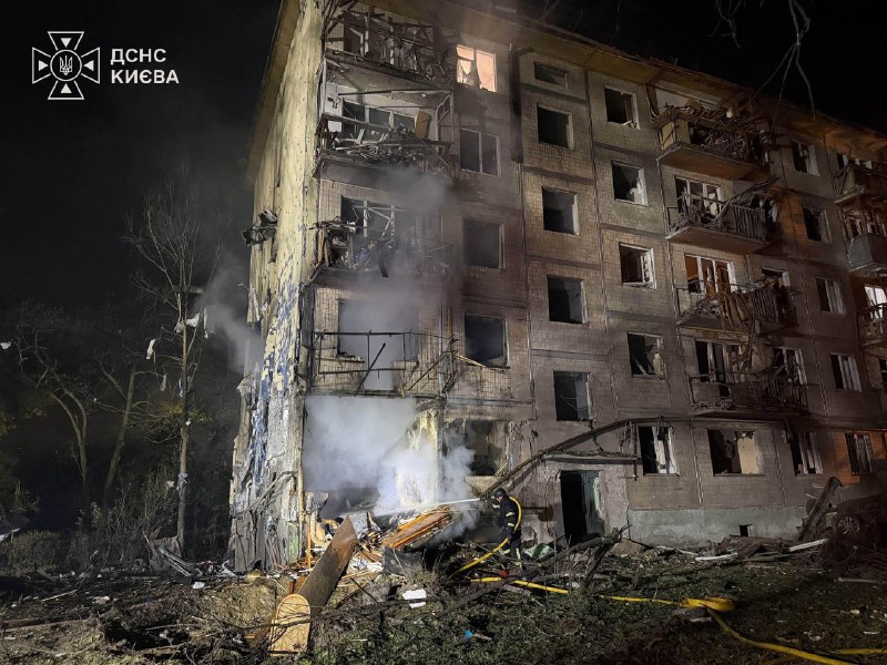 #Київ: 9 людей загинули, ще 23 – постраждали внаслідок російської балістичної атаки #Київ: 9 людей загинули, ще 23 – постраждали внаслідок російської балістичної атаки
