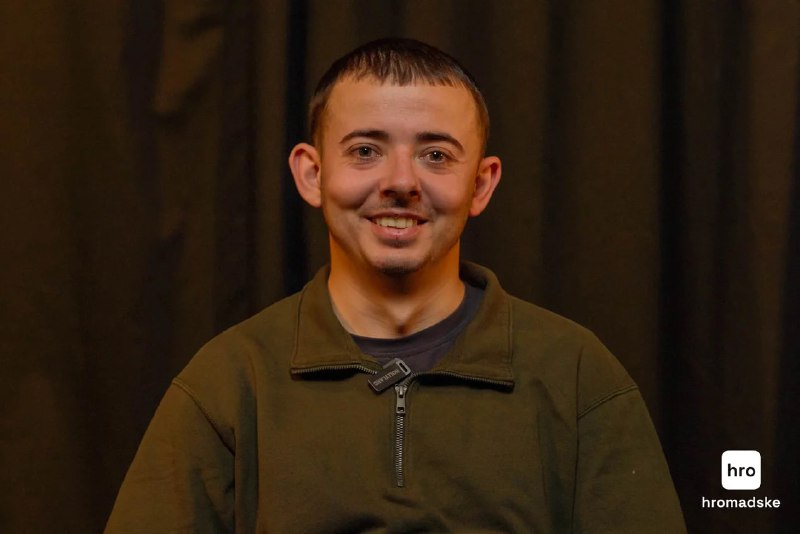 💔"Багато хто загинув і доля багатьох невідома": історія захисника з Маріуполя
🪖30-річний Олександр Гуржов родом із Маріуполя 💔"Багато хто загинув і доля багатьох невідома": історія захисника з Маріуполя
🪖30-річний Олександр Гуржов родом із Маріуполя