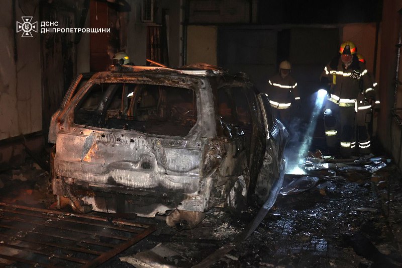 #Дніпропетровщина: 2 людей отримали поранення внаслідок атак росіян
📍У Дніпрі російський БпЛА влучив в одноповерхову будівлю #Дніпропетровщина: 2 людей отримали поранення внаслідок атак росіян
📍У Дніпрі російський БпЛА влучив в одноповерхову будівлю