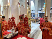 Арихиєрейська Божественна Літургія в Хрестопоклінну Неділю