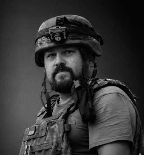 Щоденно о 9 годині – загальнонаціональна хвилина мовчання. Зупиніться, де б ви не були Щоденно о 9 годині – загальнонаціональна хвилина мовчання. Зупиніться, де б ви не були
