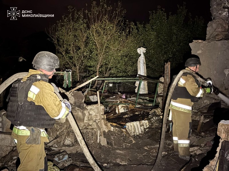 #Миколаїв: внаслідок російського удару по житловому сектору міста загинула 89-річна жінка #Миколаїв: внаслідок російського удару по житловому сектору міста загинула 89-річна жінка