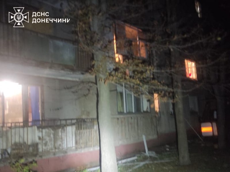 #Донеччина: надзвичайники ліквідували пожежі після російського обстрілу й врятували чоловіка
💥Миколаївка #Донеччина: надзвичайники ліквідували пожежі після російського обстрілу й врятували чоловіка
💥Миколаївка