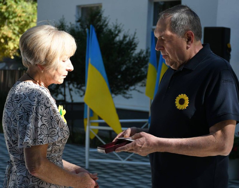 Разом із долинчанами вшанували світлу пам’ять Захисників і Захисниць України, які віддали свої життя за свободу Разом із долинчанами вшанували світлу пам’ять Захисників і Захисниць України, які віддали свої життя за свободу