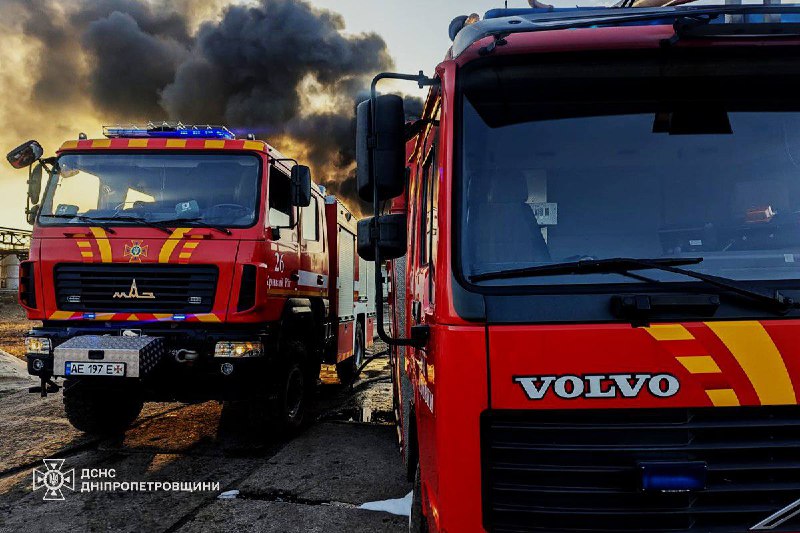 🔥Дніпропетровщина: внаслідок російської атаки загинув чоловік
Вночі росіяни атакували три райони області. 🔥Дніпропетровщина: внаслідок російської атаки загинув чоловік
Вночі росіяни атакували три райони області.