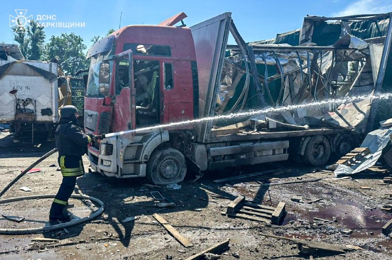 Двоє людей загинули, 19 постраждали внаслідок ракетного удару росіян по місту Дергачі на Харківщині! Двоє людей загинули, 19 постраждали внаслідок ракетного удару росіян по місту Дергачі на Харківщині!