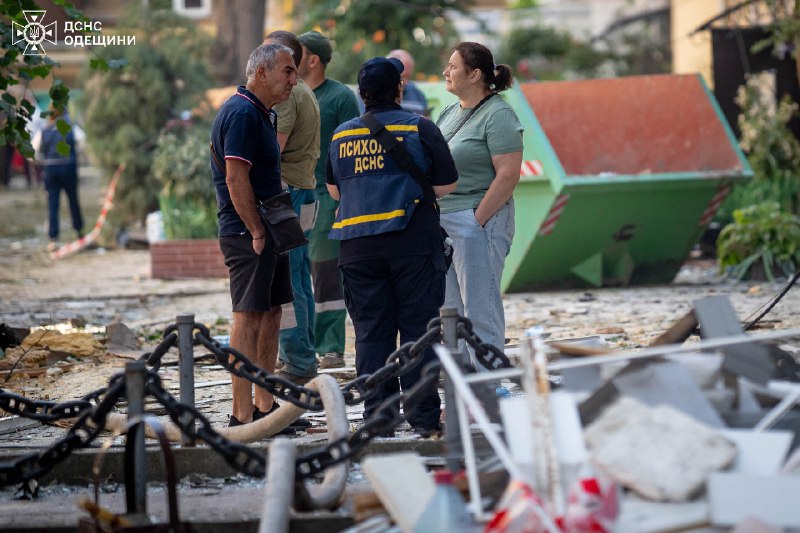 Одеса… 💔
Там, де ще вчора вирувало життя, сьогодні – уламки та тиша після ворожої атаки Одеса… 💔
Там, де ще вчора вирувало життя, сьогодні – уламки та тиша після ворожої атаки