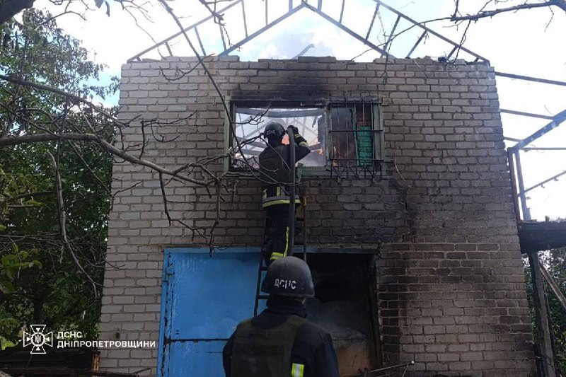 Дніпропетровщина: внаслідок російських ударів 2 людини загинули, ще 3 постраждали Дніпропетровщина: внаслідок російських ударів 2 людини загинули, ще 3 постраждали
