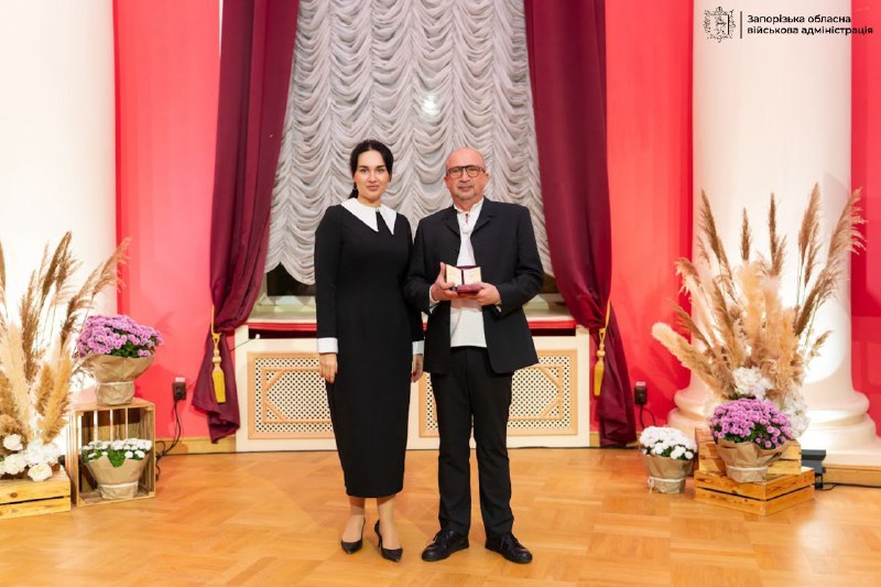 У Запоріжжі привітали працівників культури та майстрів народного мистецтва У Запоріжжі привітали працівників культури та майстрів народного мистецтва