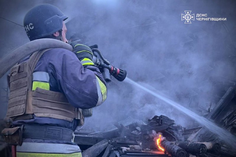 Чернігівщина: двоє людей постраждали внаслідок російської атаки
Упродовж минулої доби область зазнала ударів БпЛА.
Корюківський район Чернігівщина: двоє людей постраждали внаслідок російської атаки
Упродовж минулої доби область зазнала ударів БпЛА.
Корюківський район