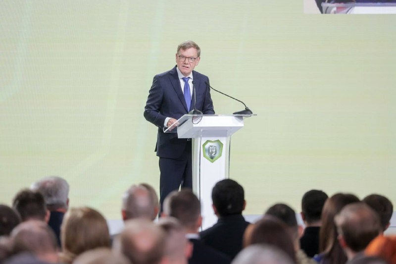 Тисячі ветеранів уже працюють у структурі енергетичних підприємств. Станом на сьогодні є ще близько 6 тисяч вакансій Тисячі ветеранів уже працюють у структурі енергетичних підприємств. Станом на сьогодні є ще близько 6 тисяч вакансій