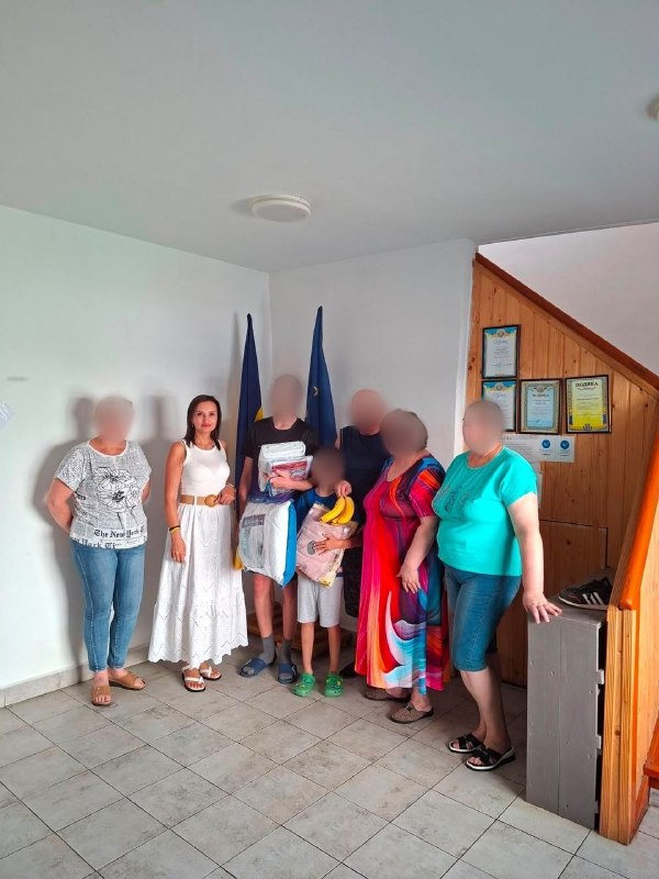 Громади Херсонщини продовжують супровід сімей з дітьми, яких вдалось повернути з тимчасово окупованих територій. Громади Херсонщини продовжують супровід сімей з дітьми, яких вдалось повернути з тимчасово окупованих територій.