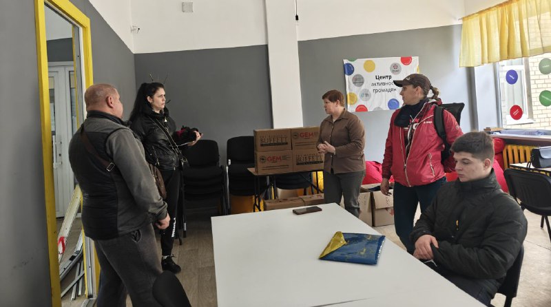 Координаційний центр «Вільні разом» у Дніпрі продовжує надавати всебічну допомогу родинам з Херсонщини. Координаційний центр «Вільні разом» у Дніпрі продовжує надавати всебічну допомогу родинам з Херсонщини.