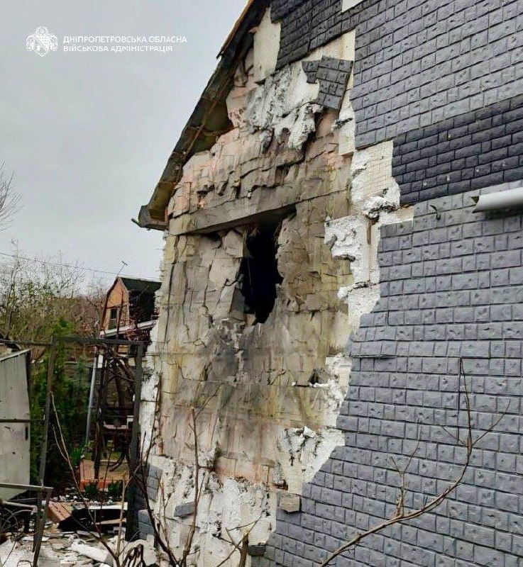 Дніпропетровщина
31 березня
18:31
Одна людина дістала поранень. Понад 40 разів впродовж дня ворог атакував три райони області безпілотниками Дніпропетровщина
31 березня
18:31
Одна людина дістала поранень. Понад 40 разів впродовж дня ворог атакував три райони області безпілотниками