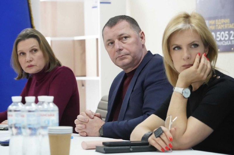 Стійкість медичної системи в умовах повномасштабного вторгнення обговорили під час «Діалогу з громадами» Стійкість медичної системи в умовах повномасштабного вторгнення обговорили під час «Діалогу з громадами»