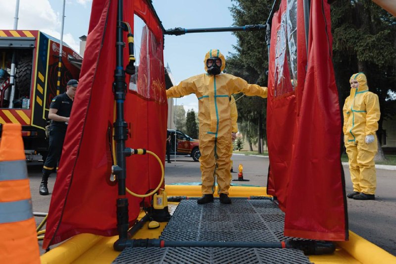 🇺🇦🚒 Міністр внутрішніх справ України Ігор Клименко та Голова ДСНС Андрій Даник відвідали практичні збори аварійно-рятувальних підрозділів 🇺🇦🚒 Міністр внутрішніх справ України Ігор Клименко та Голова ДСНС Андрій Даник відвідали практичні збори аварійно-рятувальних підрозділів