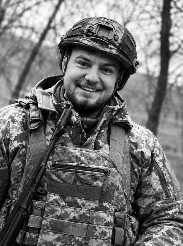 Щоденно о 9 годині – загальнонаціональна хвилина мовчання. Зупиніться, де б ви не були Щоденно о 9 годині – загальнонаціональна хвилина мовчання. Зупиніться, де б ви не були