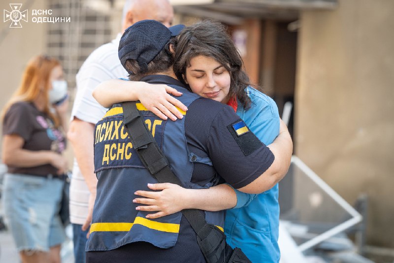 Одеса… 💔
Там, де ще вчора вирувало життя, сьогодні – уламки та тиша після ворожої атаки Одеса… 💔
Там, де ще вчора вирувало життя, сьогодні – уламки та тиша після ворожої атаки