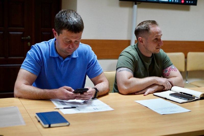 🏚️Провів нараду по реалізації програми «єВідновлення» на Чернігівщині. Із начальниками РВА й керівниками... 🏚️Провів нараду по реалізації програми «єВідновлення» на Чернігівщині. Із начальниками РВА й керівниками...