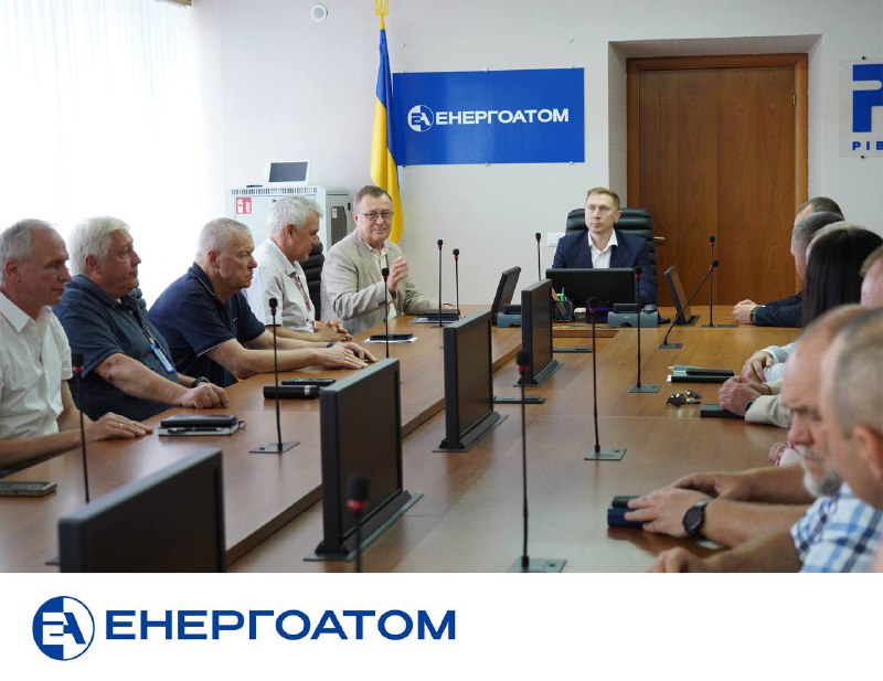🏡 Павло Ковтонюк представив т.в.о. генерального директора РАЕС
У межах робочої поїздки тимчасово виконуючий... 🏡 Павло Ковтонюк представив т.в.о. генерального директора РАЕС
У межах робочої поїздки тимчасово виконуючий...