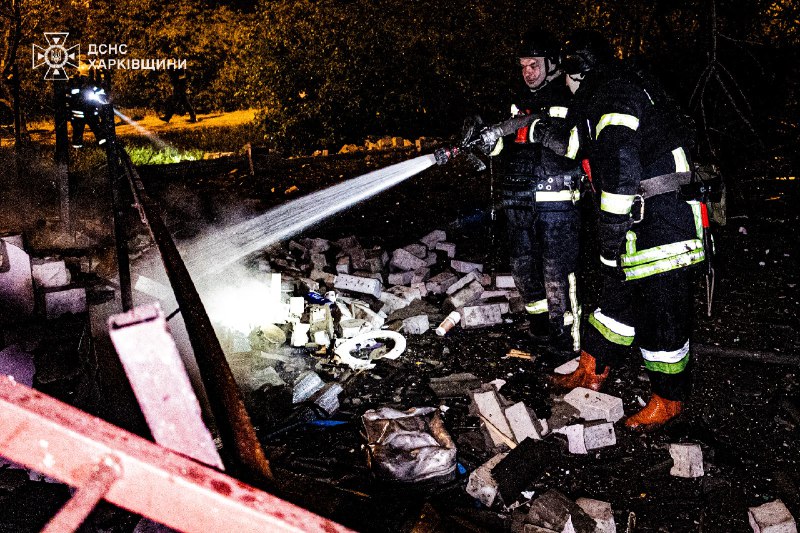 ⏺Рятувальники ліквідували всі пожежі у Харкові, що виникли через масований удар БпЛА ⏺Рятувальники ліквідували всі пожежі у Харкові, що виникли через масований удар БпЛА