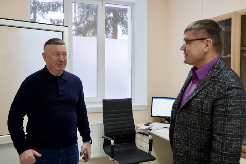 В обласній клінічній лікарні імені Гербачевського відкрили повністю оновлене приймальне відділення екстреної медичної допомоги В обласній клінічній лікарні імені Гербачевського відкрили повністю оновлене приймальне відділення екстреної медичної допомоги