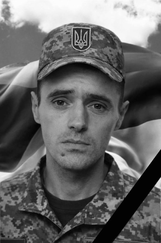 Щоденно о 9 годині – загальнонаціональна хвилина мовчання. Зупиніться, де б ви не були Щоденно о 9 годині – загальнонаціональна хвилина мовчання. Зупиніться, де б ви не були