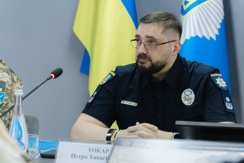 Під час перебування на Харківщині провів нараду щодо безпекових питань Під час перебування на Харківщині провів нараду щодо безпекових питань