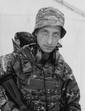 Щоденно о 9 годині – загальнонаціональна хвилина мовчання. Зупиніться, де б ви не були Щоденно о 9 годині – загальнонаціональна хвилина мовчання. Зупиніться, де б ви не були