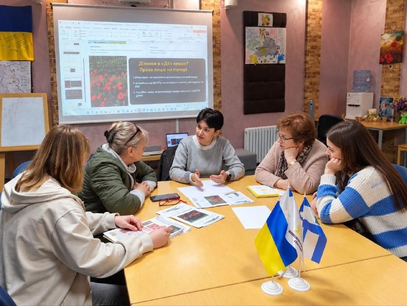 Ужгородський координаційний центр «Вільні разом» продовжує всебічну підтримку ВПО з Херсонщини. Ужгородський координаційний центр «Вільні разом» продовжує всебічну підтримку ВПО з Херсонщини.
