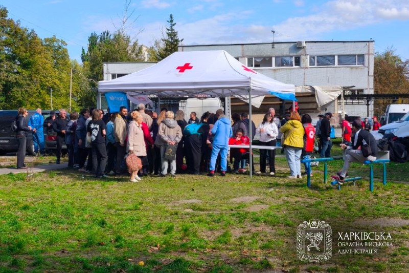 ⚠️З самого ранку в Салтівському районі тривають роботи з ліквідації наслідків ворожого удару. ⚠️З самого ранку в Салтівському районі тривають роботи з ліквідації наслідків ворожого удару.
