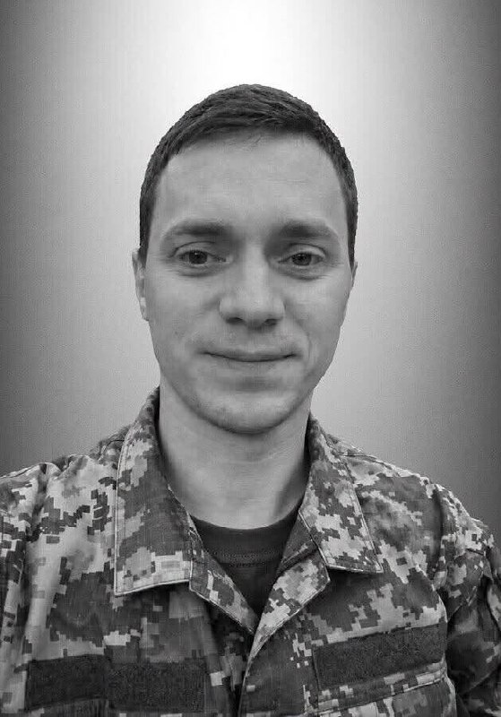 Щоденно о 9 годині – загальнонаціональна хвилина мовчання. Зупиніться, де б ви не були Щоденно о 9 годині – загальнонаціональна хвилина мовчання. Зупиніться, де б ви не були