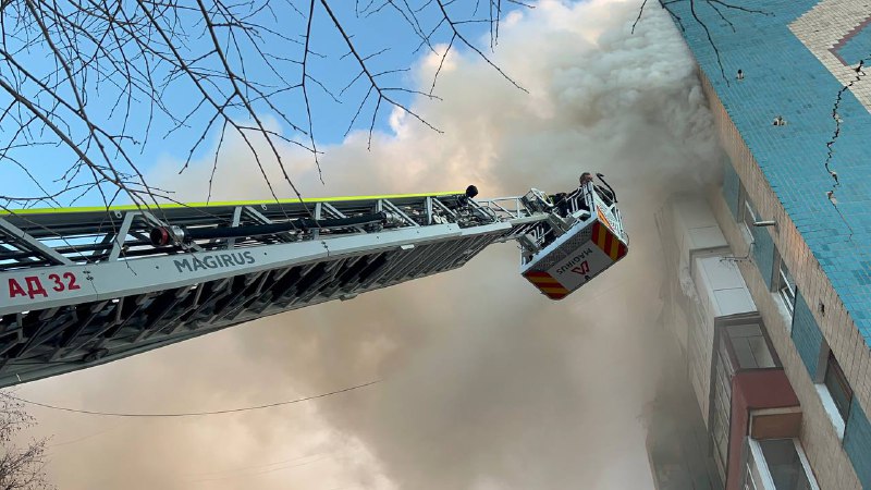 У багатьох наших регіонах зараз триває ліквідація наслідків російської атаки У багатьох наших регіонах зараз триває ліквідація наслідків російської атаки