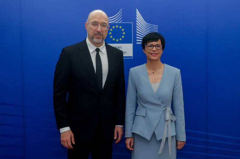 🇺🇦🇪🇺 У Брюсселі відбулася зустріч із Єврокомісаром з питань оборони та космосу Андрюсом Кубілюсом і Єврокомісаркою з питань розширення Мартою Кос. 🇺🇦🇪🇺 У Брюсселі відбулася зустріч із Єврокомісаром з питань оборони та космосу Андрюсом Кубілюсом і Єврокомісаркою з питань розширення Мартою Кос.