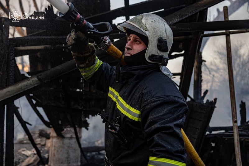 💥Сумщина щодня здригається від вибухів. Тут рятувальники працюють там, куди інші не наважилися б ступити 💥Сумщина щодня здригається від вибухів. Тут рятувальники працюють там, куди інші не наважилися б ступити