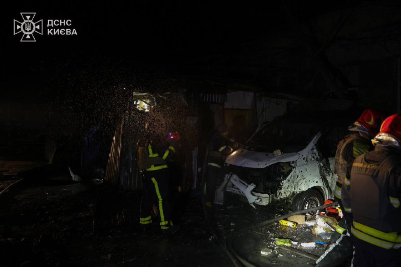 Триває рятувальна операція в Дніпрі. Вночі Росія завдала удару по місту – влучила в житловий будинок Триває рятувальна операція в Дніпрі. Вночі Росія завдала удару по місту – влучила в житловий будинок